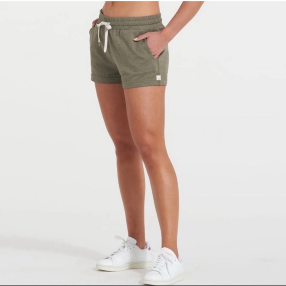 Vuori SzM Sage Green Halo Performance Shorts